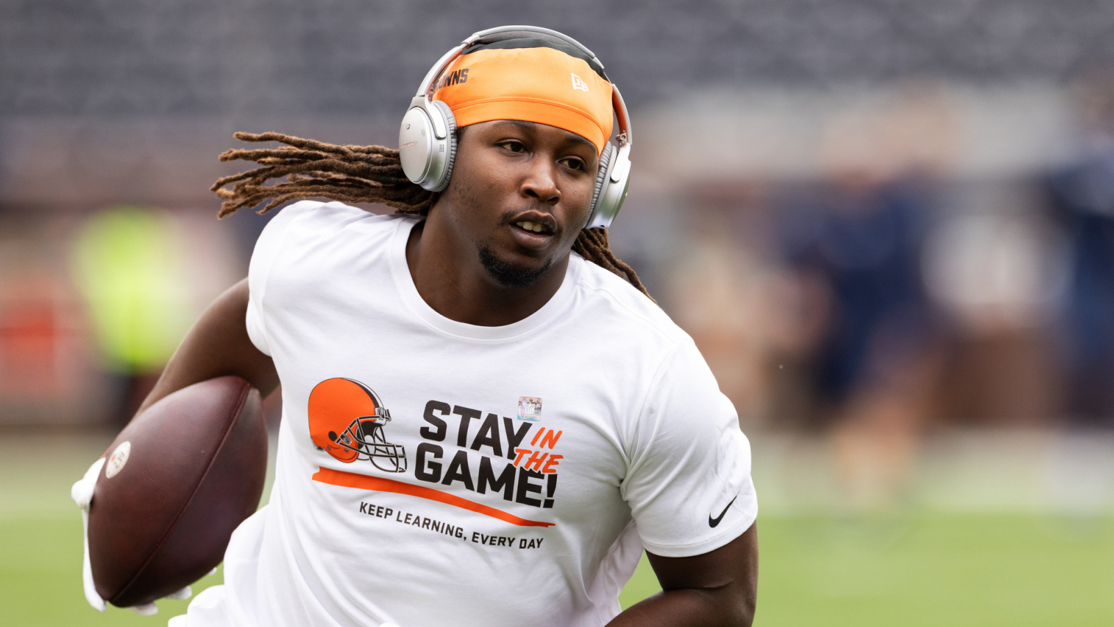 Chiefs sign ex-Pro Bowl RB