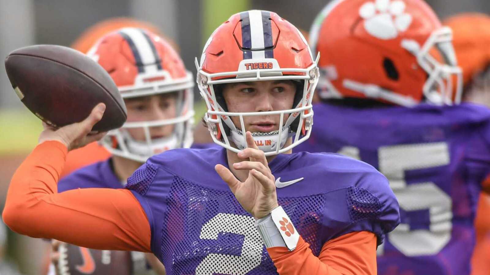 https://www.yardbarker.com/media/c/4/c4e0a3bb9ec89dcc778265fddd8aaadbc50754c1/thumb_16x9/five-acc-games-shape-college-football-playoff.jpg?v=1
