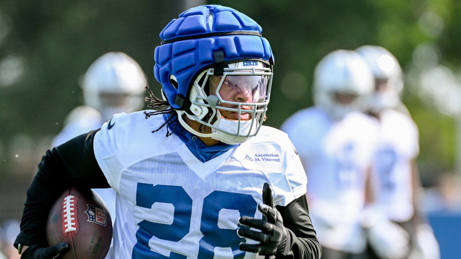 https://www.yardbarker.com/media/c/4/c4e7972444982887966e951823cf4d52b34d54e5/thumb_16x9/colts-avoid-potential-jonathan-taylor-headache.jpg?v=1
