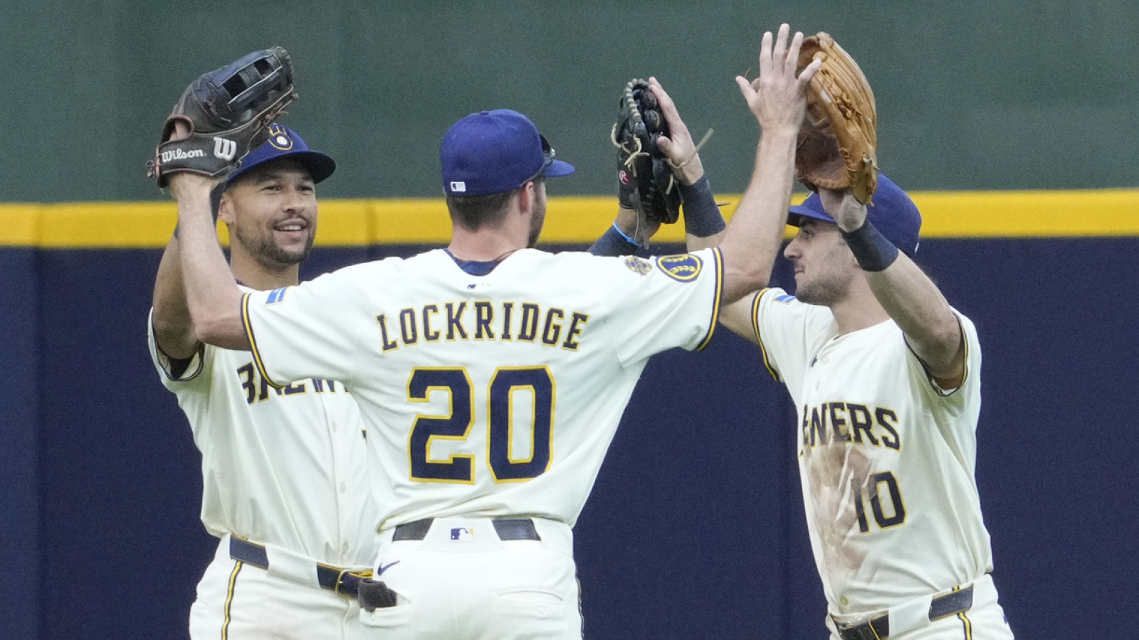 https://www.yardbarker.com/media/c/4/c4e85d99e75a92cc4cfca35ef6458222cd531003/thumb_16x9/brewers-dominance-reality-check-cubs.jpg?v=1