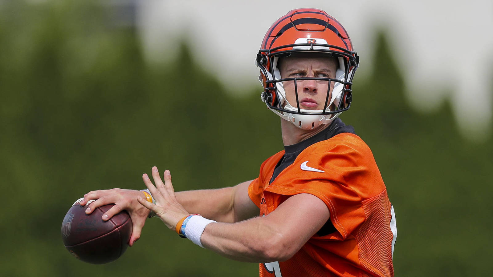 Joe Burrow weighs in on his training-camp struggles - Vimarsana News
