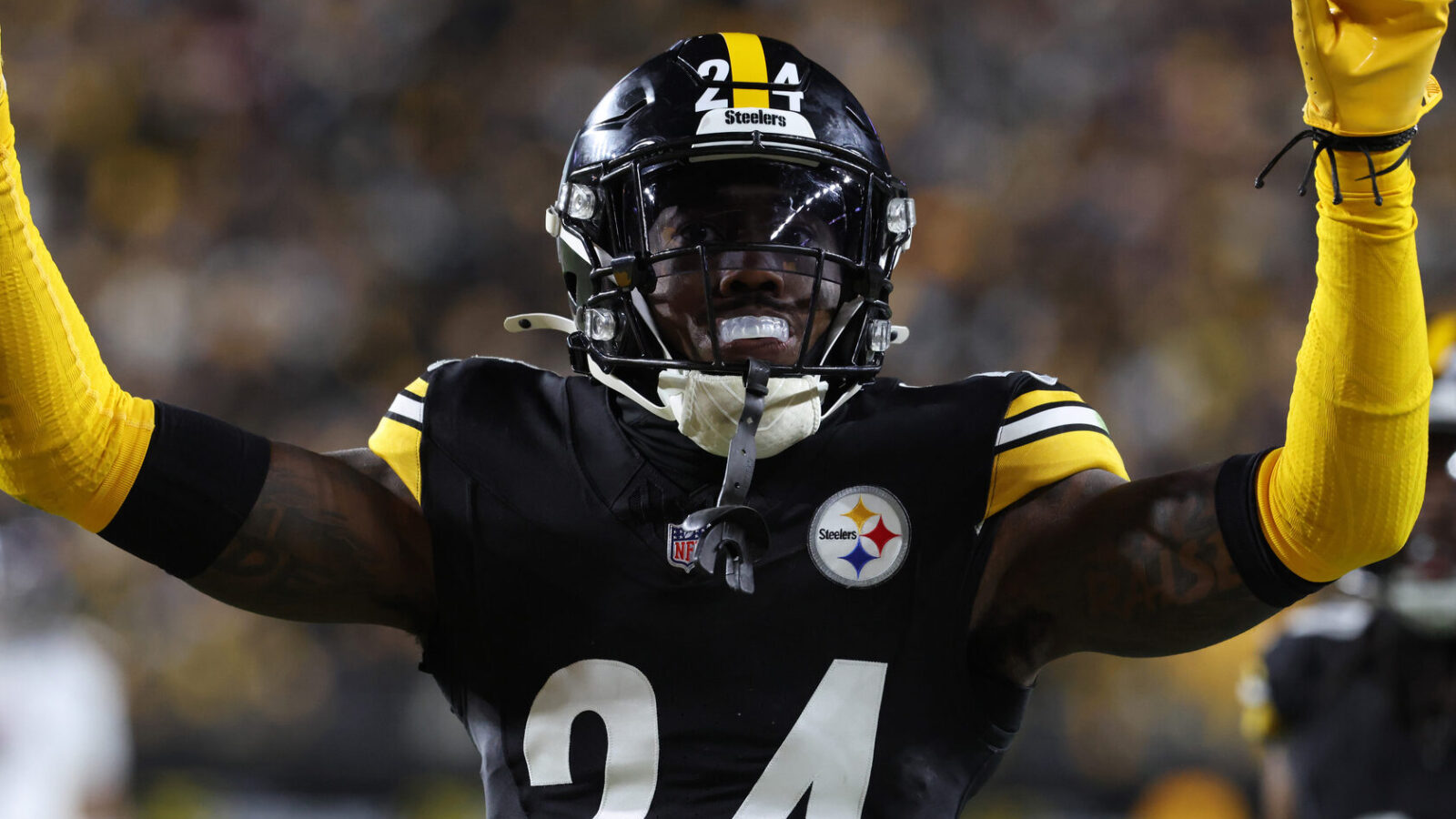 https://www.yardbarker.com/media/c/4/c4ff1e82cb6e68fb09ee9eb3975202381f073bf3/thumb_16x9/steelers-announce-joey-porter-jrs-status-week-2.jpg?v=1