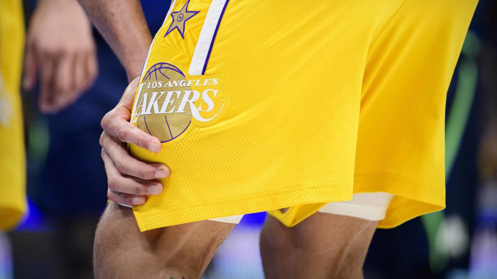 Lakers' jersey patch sponsorship valued at nearly $200 million | Yardbarker
