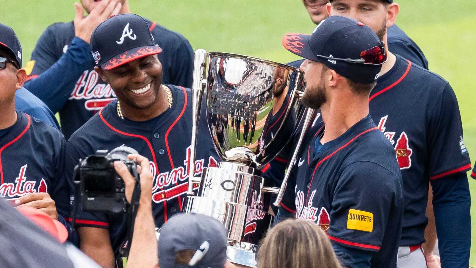 https://www.yardbarker.com/media/c/5/c5b0604d9966b2949082d21304600541a79fa228/thumb_16x9/braves-hang-on-beat-reds-mlb-speedway-classic.jpg?v=2