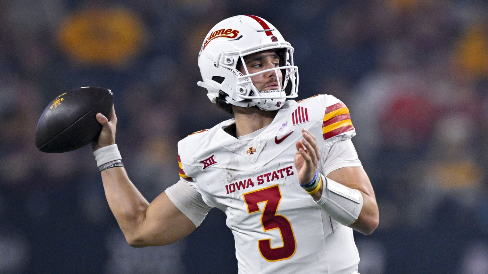 https://www.yardbarker.com/media/c/5/c5dd7eae6999afc342d317cdcc9681f10ccbc9ad/thumb_16x9/iowa-state-picks-left-off-win-over-kansas-state.jpg?v=1