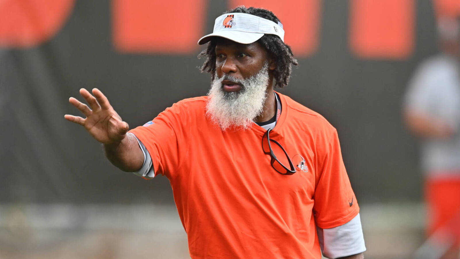 Browns make notable changes to coaching staff Yardbarker