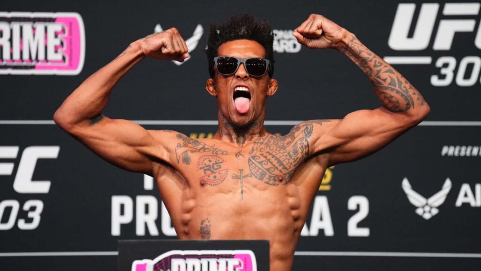 UFC star sparks concern about upcoming main event after revealing his drastic 50-pound weight cut