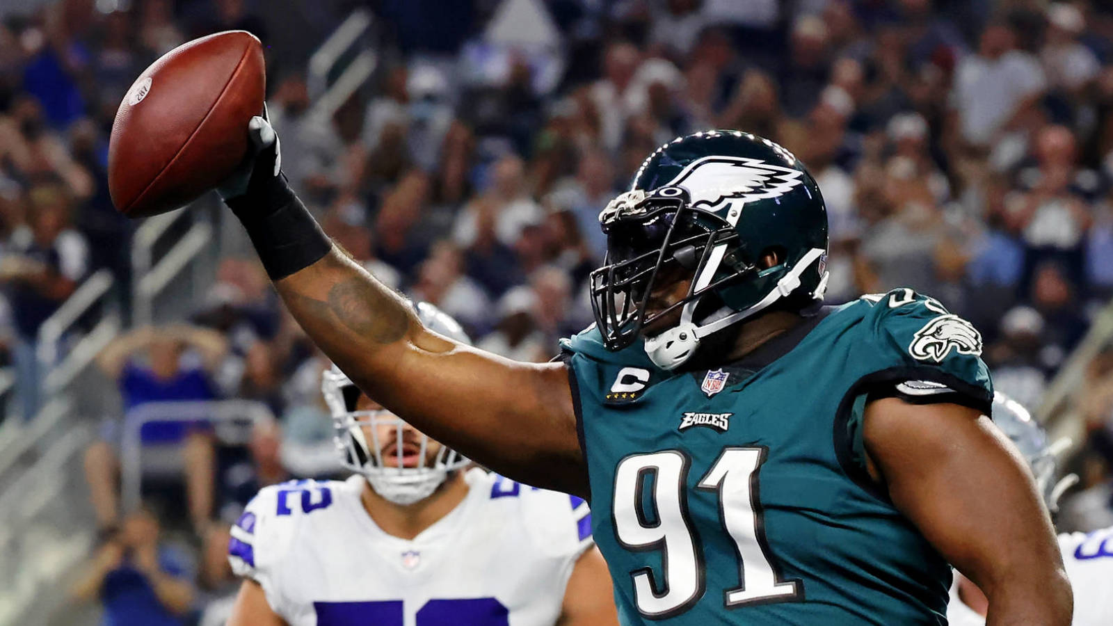 Fletcher Cox breaks out military crawl celebration after landing