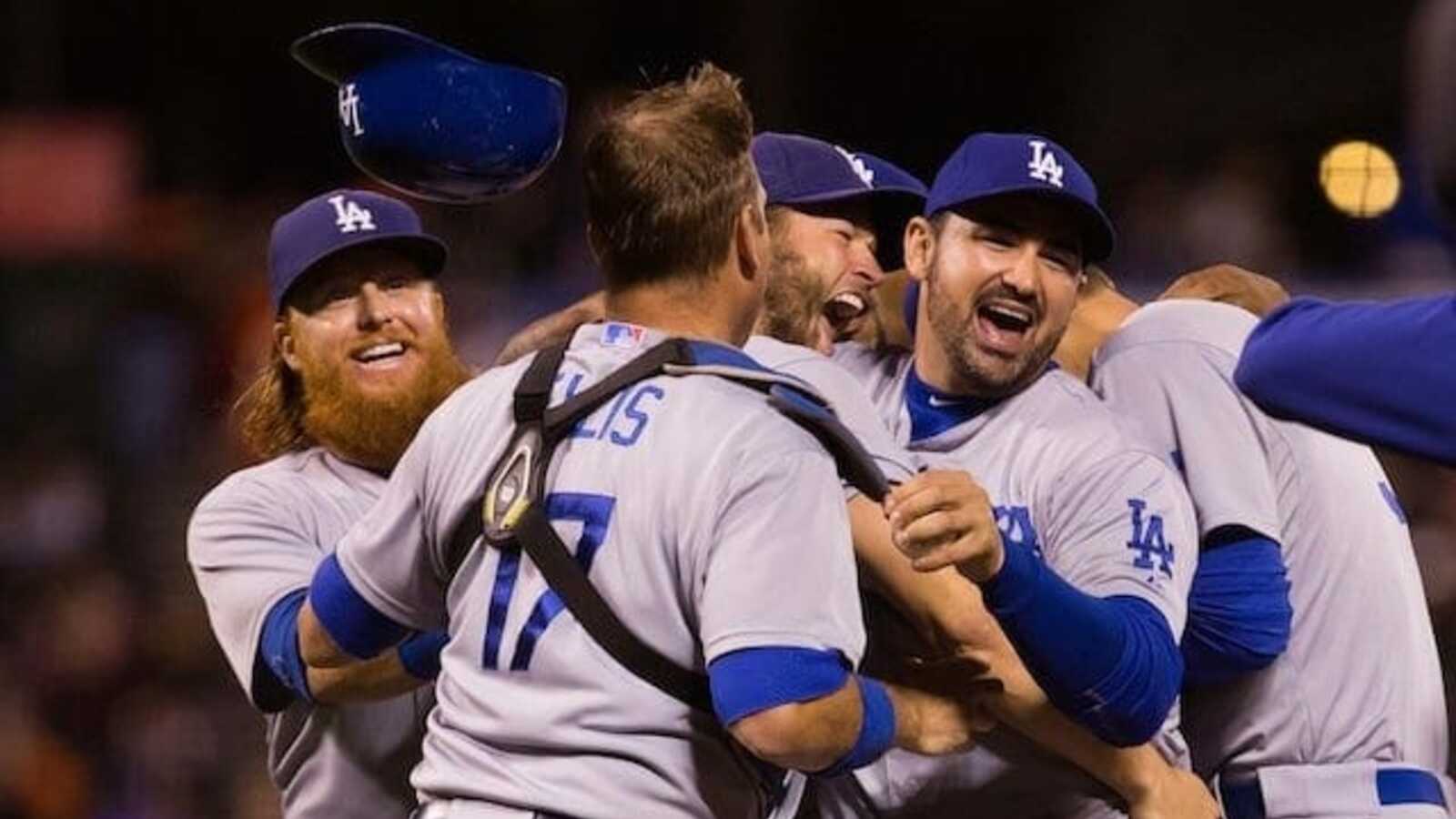 This Day In Dodgers History Clayton Kershaw Throws Complete Game Against Giants To Clinch NL