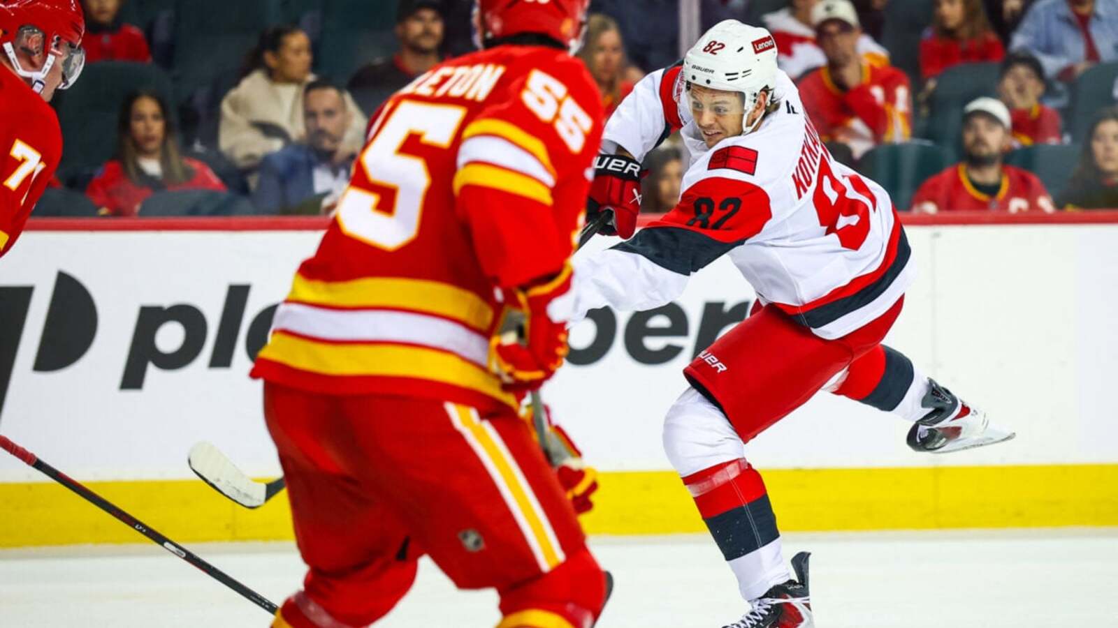 Hurricanes’ 7-Game Winning Streak Snapped in 3-2 Loss to Flames