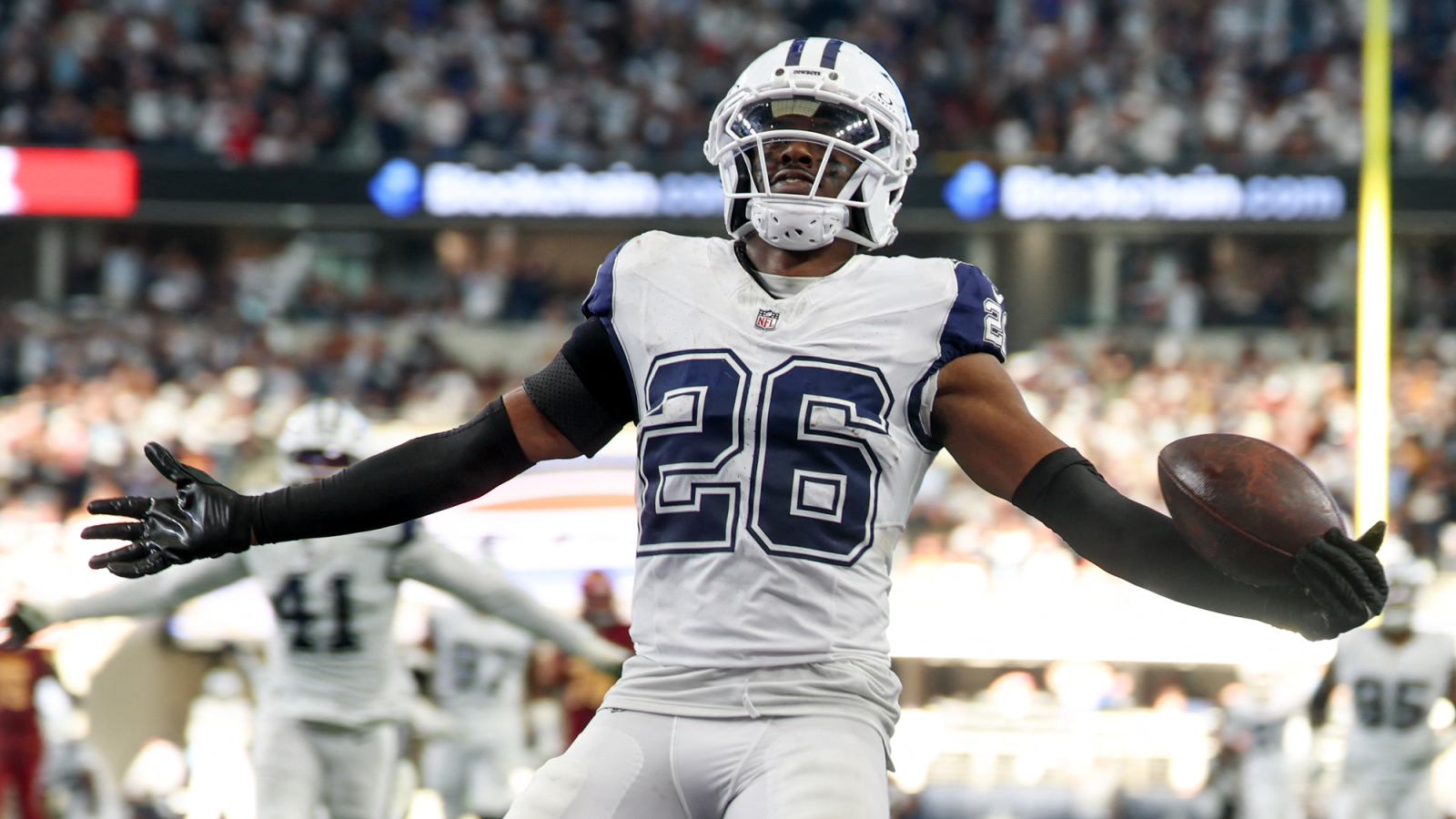 Cowboys’ Player Grades Reveal Struggles in Week 5 loss to Buccaneers ...