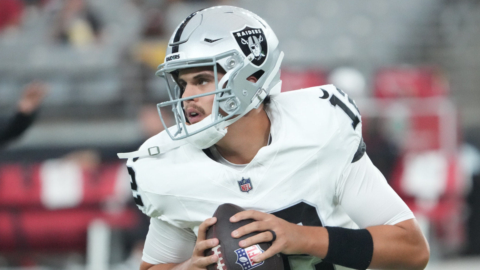 https://www.yardbarker.com/media/c/7/c7c520e271dae85d97e1633b887e922070cd4176/thumb_16x9/raiders-linked-pro-bowl-qb-amid-aidan-oconnells.jpg?v=1