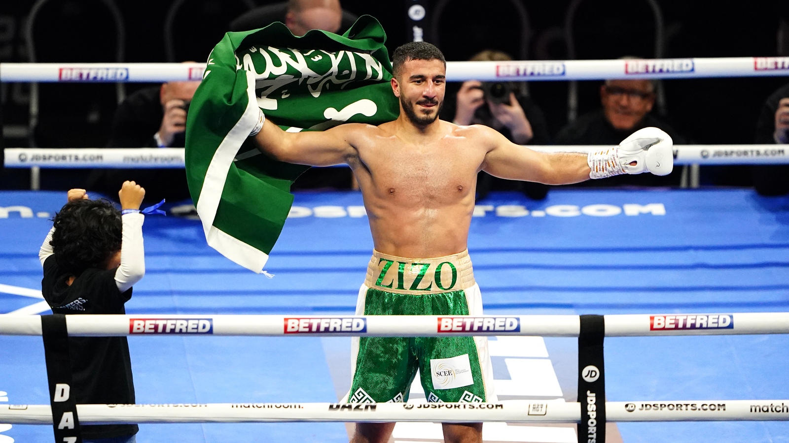Zizo Almaayouf's Journey From Saudi Arabia To International Boxing ...