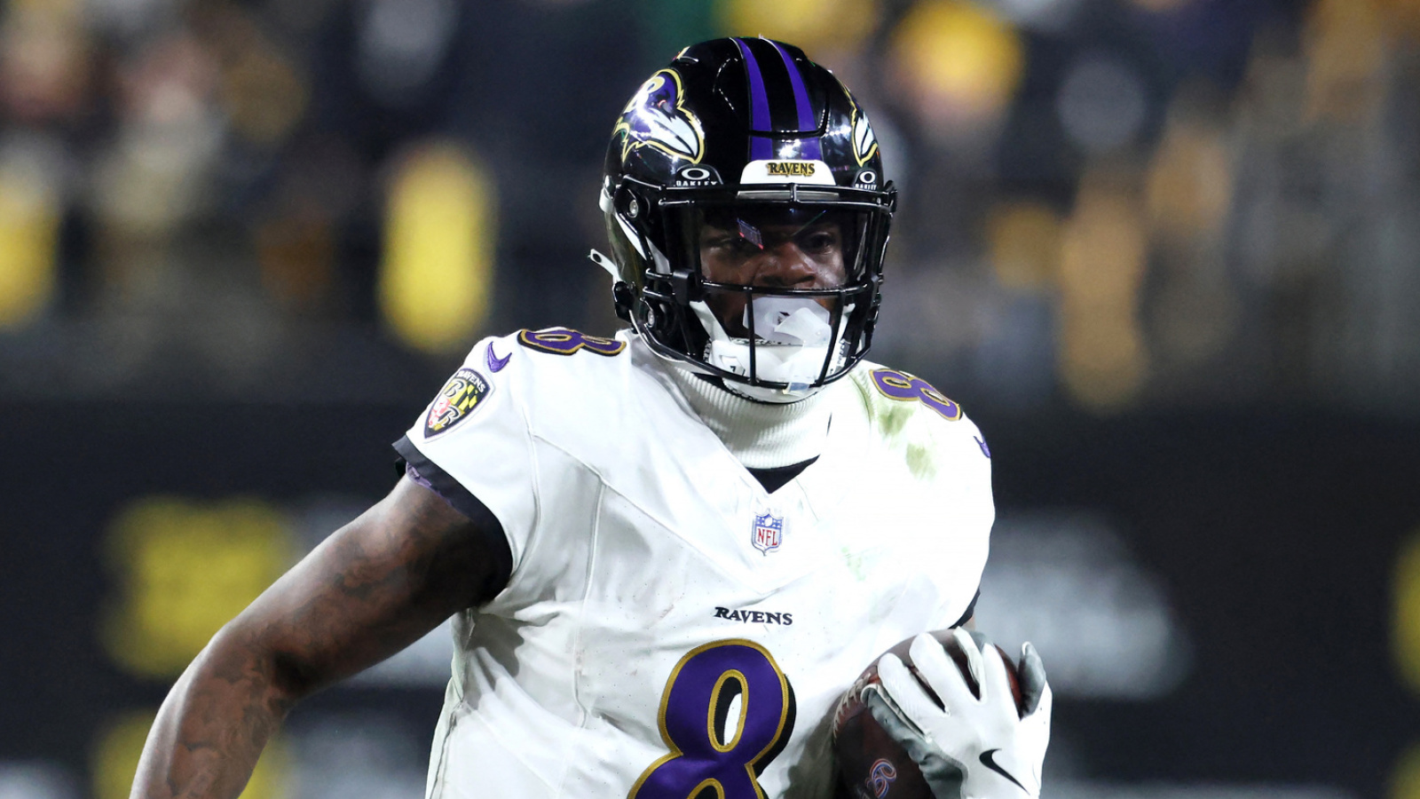 https://www.yardbarker.com/media/c/8/c85bf3cd3273f3e37905040667e438acdff7c7da/thumb_16x9/jets-reportedly-shocking-mike-tomlin-lamar.jpg?v=1