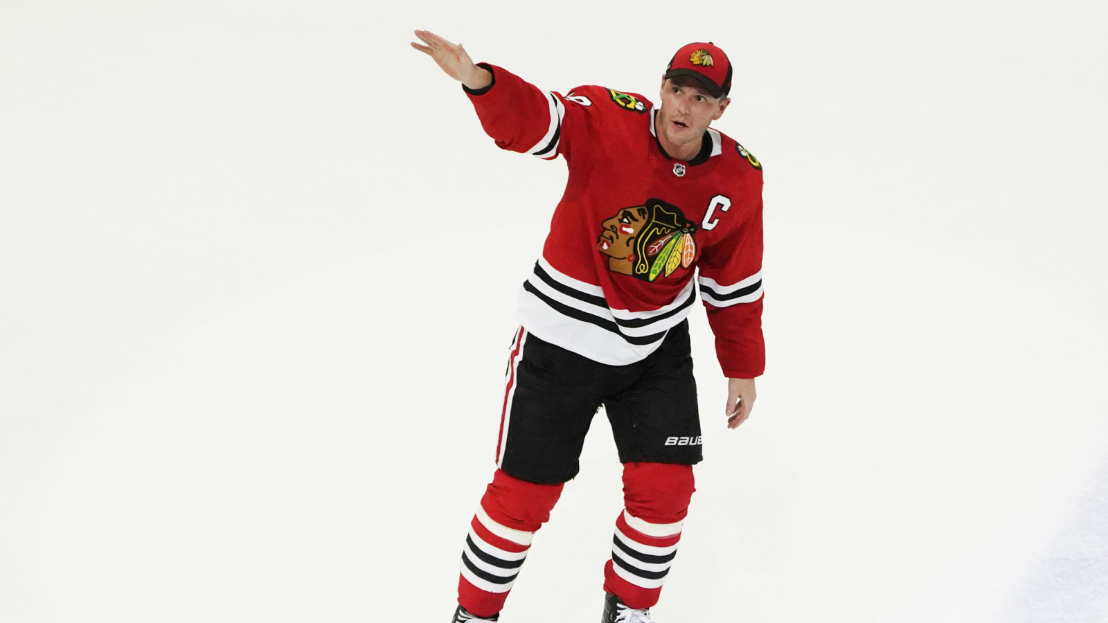 Jonathan Toews makes feelings known on Blackhawks prior to NHL return |  Yardbarker