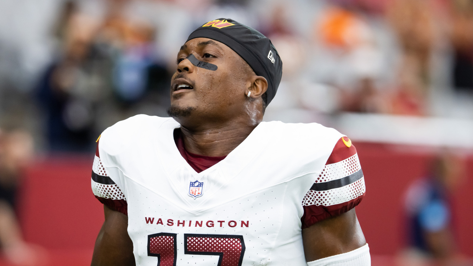 https://www.yardbarker.com/media/c/9/c954b4dcccf80ca166852060c6d014eafa76bded/thumb_16x9/commanders-hc-gm-address-terry-mclaurin-contract.jpg?v=1