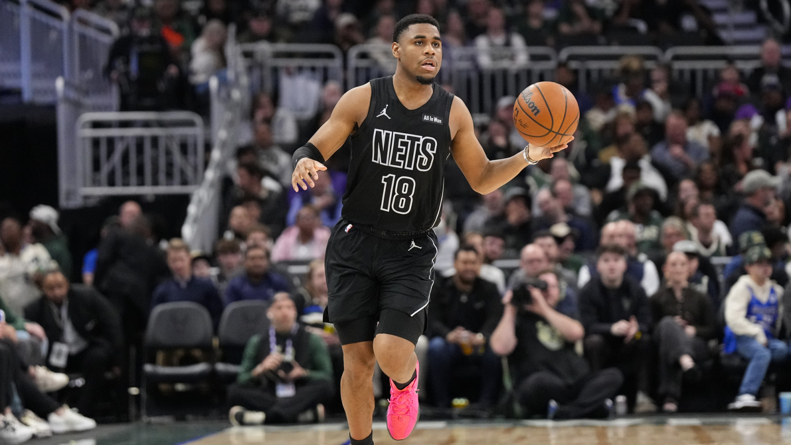 Raptors sign Malachi Smith to two-way contract