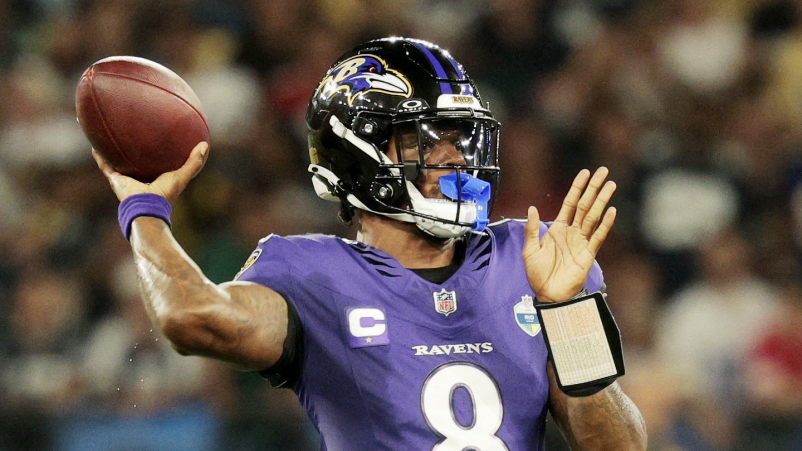 https://www.yardbarker.com/media/c/9/c9a150537c009a97c22007887efeadb645a511d5/thumb_16x9/new-alarming-injury-update-on-ravens-lamar.jpg?v=1