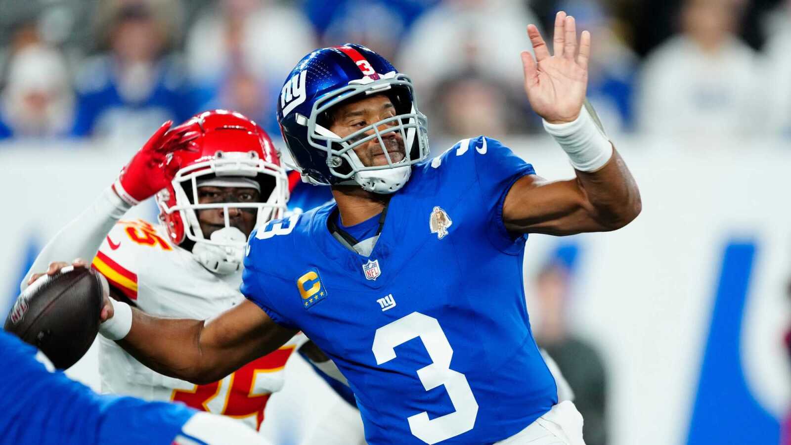 https://www.yardbarker.com/media/c/9/c9a9847eefa23927955aaa2479cb571353f778e8/thumb_16x9/new-york-giants-quarterback-russell-wilson-3.jpg?v=1