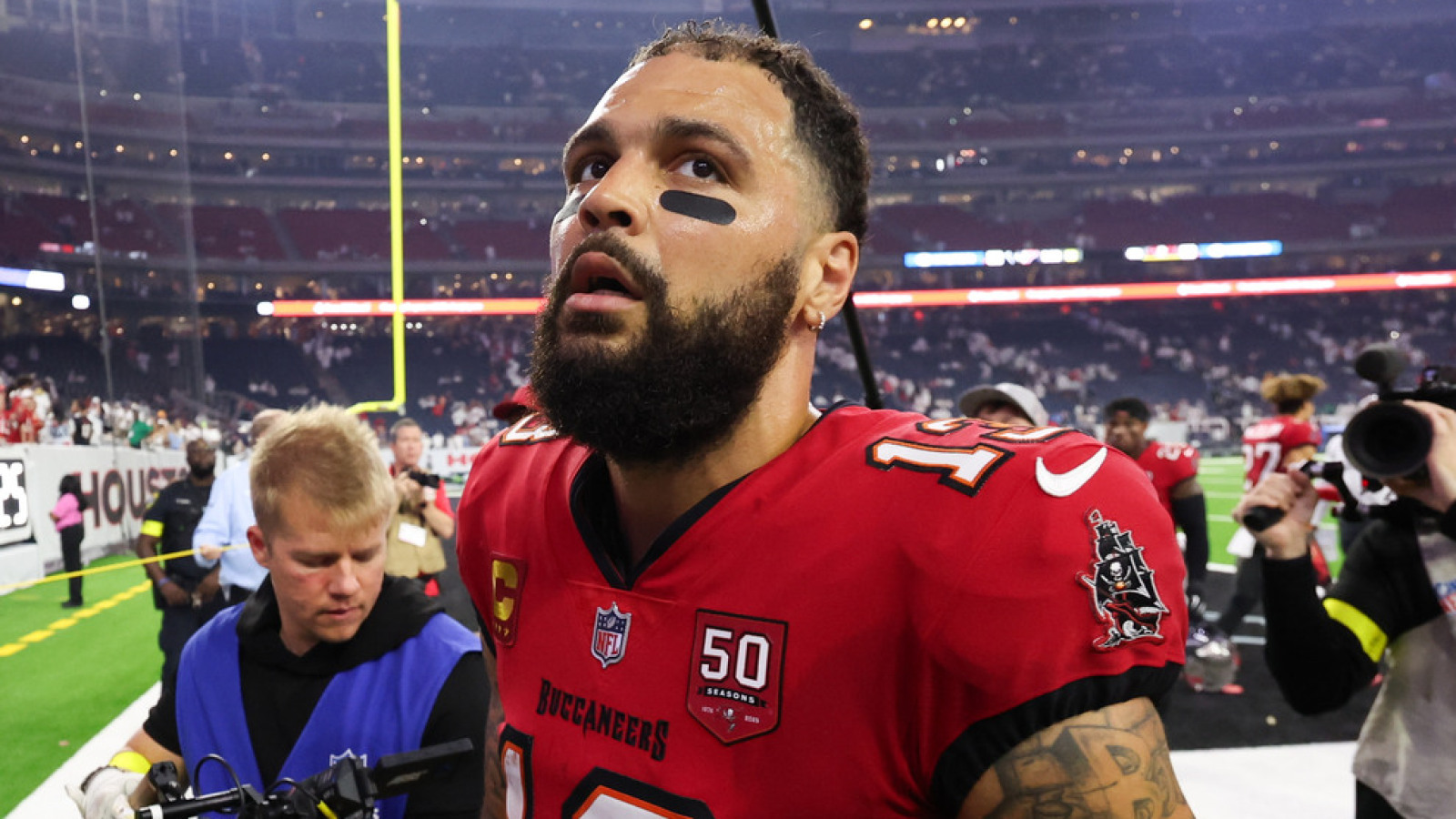https://www.yardbarker.com/media/c/a/ca1027a66283af76b19cd47384d95f65469b0f98/thumb_16x9/bucs-brutal-evans-news-ahead-potential-godwin.jpg?v=2