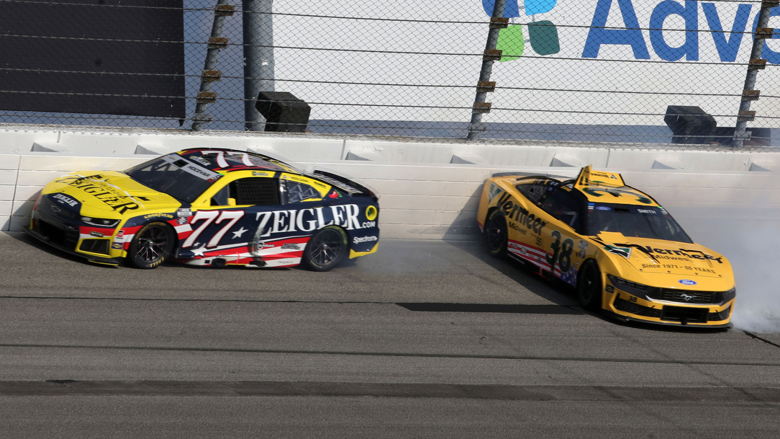 https://www.yardbarker.com/media/c/a/ca7c9f20d2560008ea4fdf4a72906e228e6b2ff6/thumb_16x9/kyle-petty-calls-zane-smith-crashing-carson.jpg?v=1
