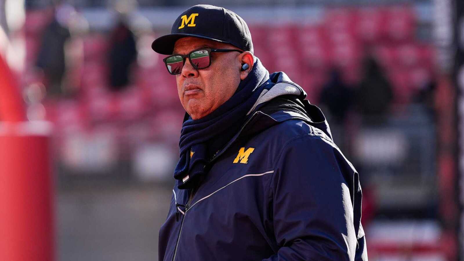 https://www.yardbarker.com/media/c/a/caa7785c5a41601d4a9c8c6b286075dbde6d9ac3/thumb_16x9/michigan-ad-warde-manuel-pushes-back-on-job.jpg?v=1