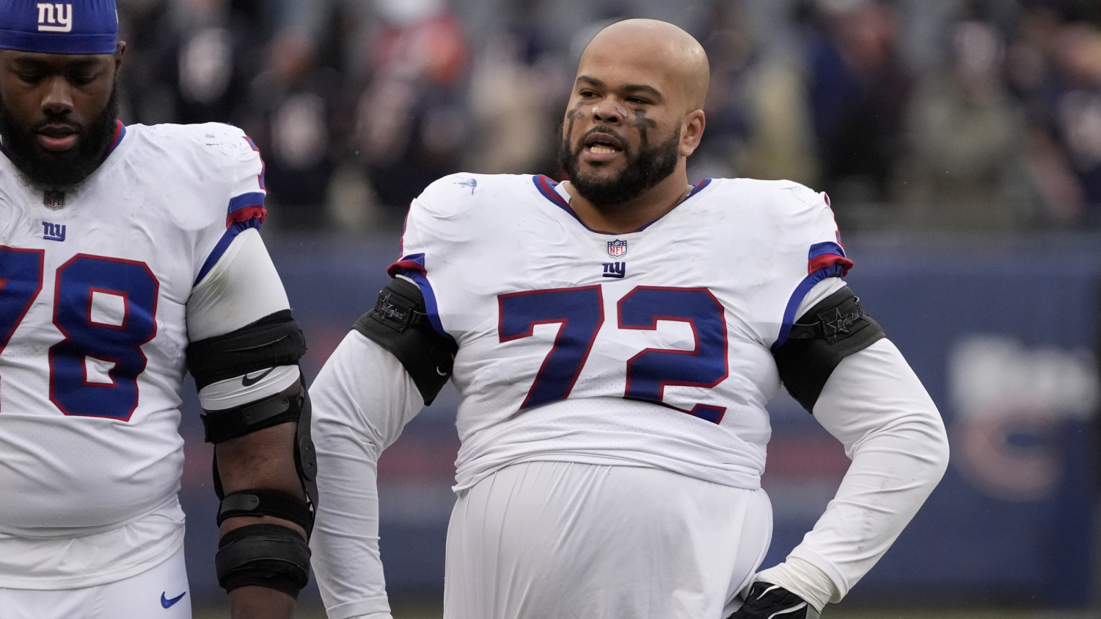 Giants To Re-Sign RT Jermaine Eluemunor | Yardbarker