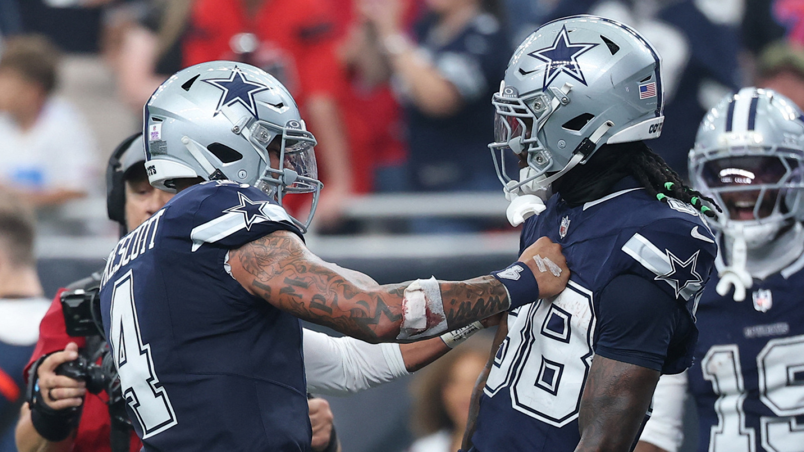 https://www.yardbarker.com/media/c/a/cadc0d4cabec33e3cb62db809576ba6766ada37b/thumb_16x9/nfl-receiving-1st-downs-quiz.jpg?v=1
