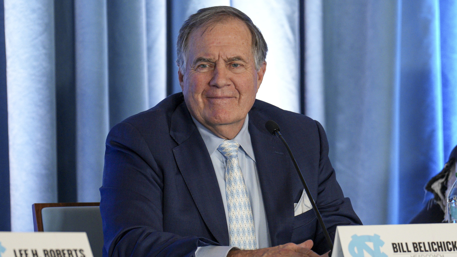 North Carolina GM addresses Bill Belichick, Tom Brady conversations amid Raiders rumors