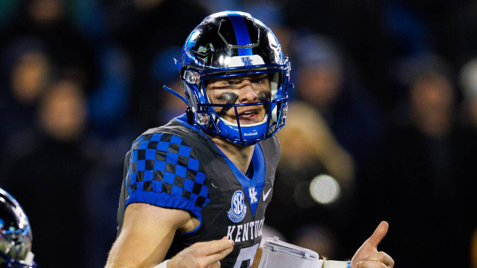 Report: Colts have 'very real' interest in one QB - Vimarsana News