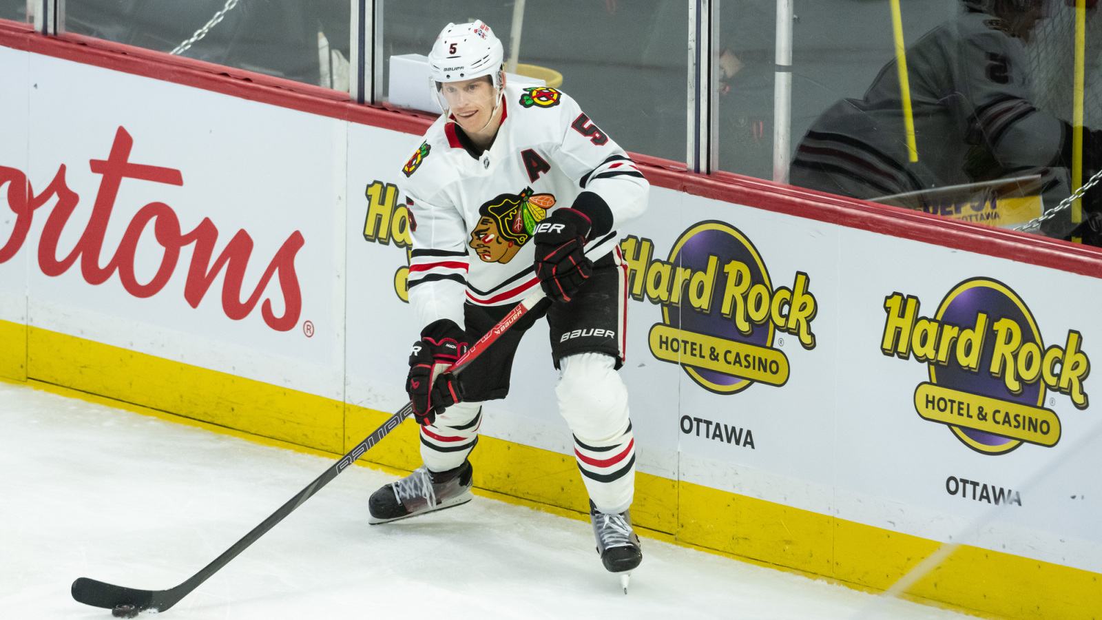 https://www.yardbarker.com/media/c/c/cc25a9c6dbfe74c62079ae187449d7cadd134371/thumb_16x9/apr-15-2025-ottawa-ontario-chicago-blackhawks.jpg?v=1