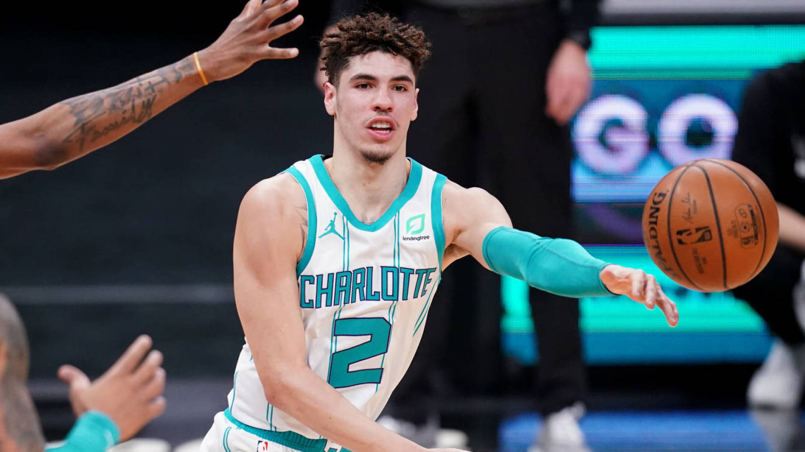 Michael jordan charlotte hornets deals jersey