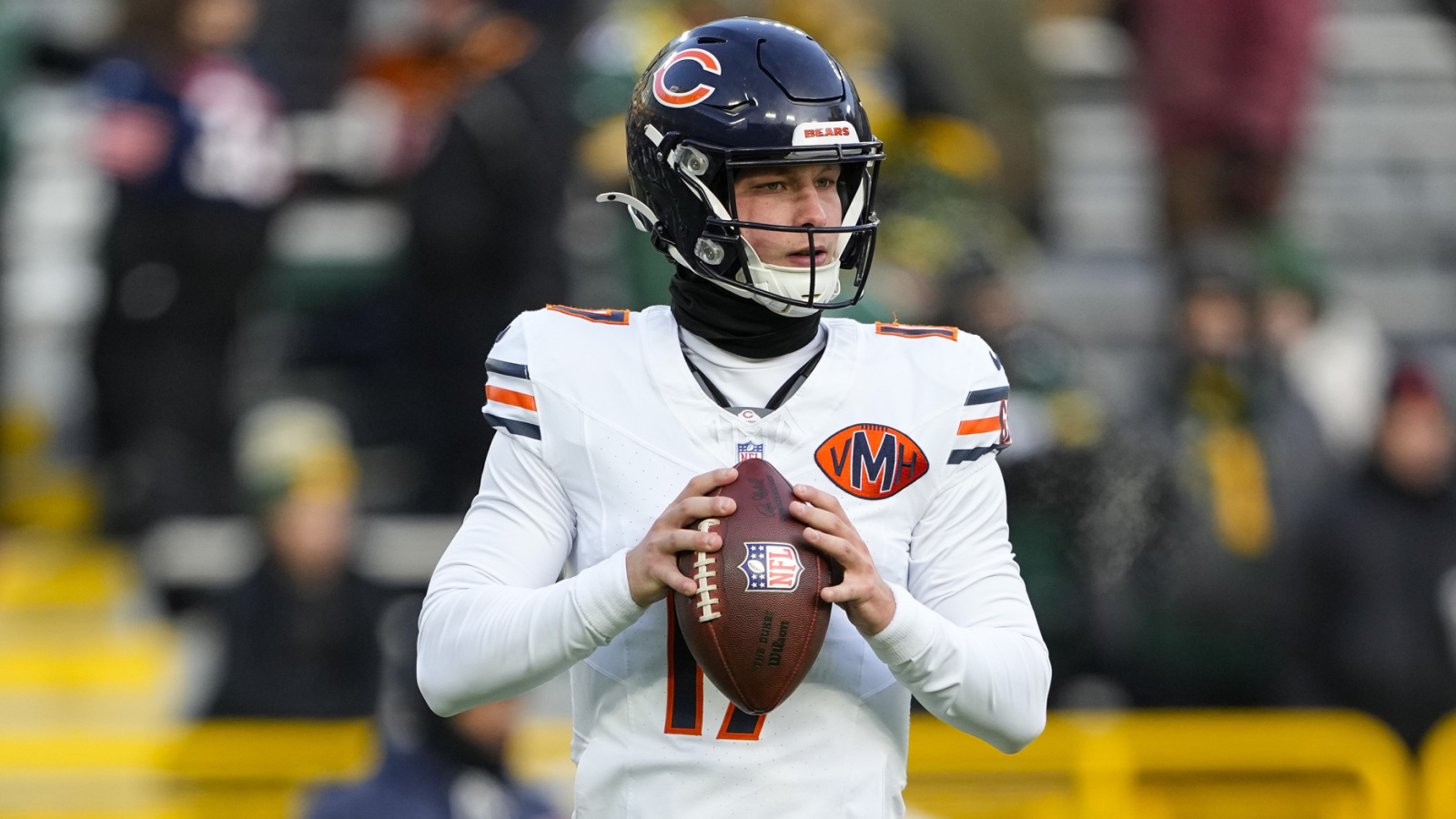 https://www.yardbarker.com/media/c/c/cc79809f63568e3ffff69a95f8a6d6385a8fe537/thumb_16x9/bears-turn-preseason-opener-trade-audition-one-qb.jpg?v=1