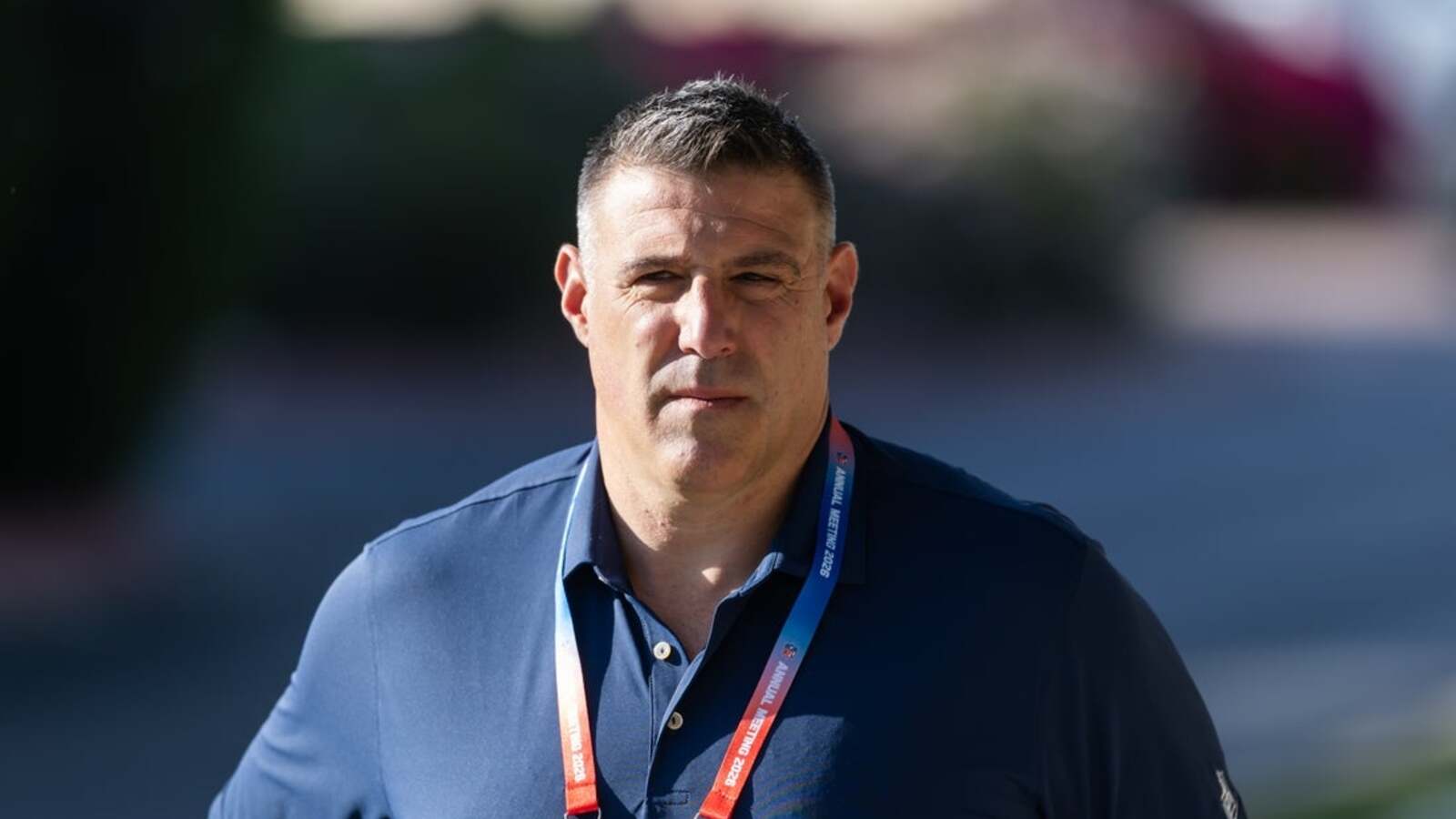 Photos from '20 show Mike Vrabel, Diana Russini kissing