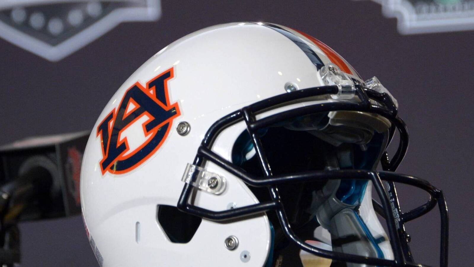 Auburn lands four-star OT, who grew up an Alabama fan Auburn lands four-star OT, who grew up an Alabama fan