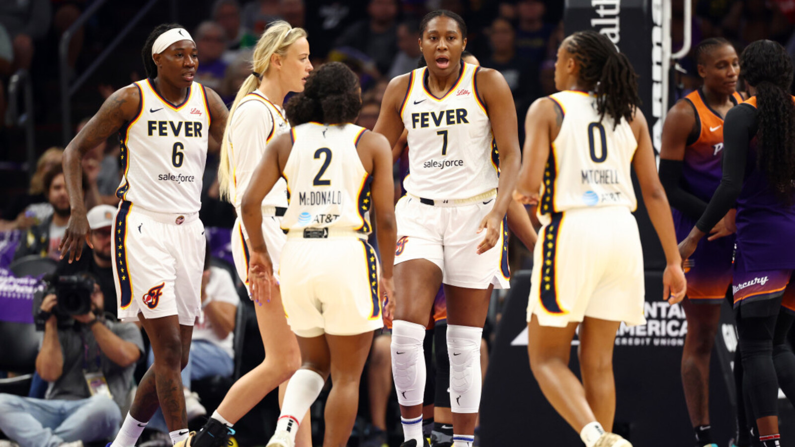 Indiana Fever Point Guard Suffers Season-Ending News on Monday | Yardbarker