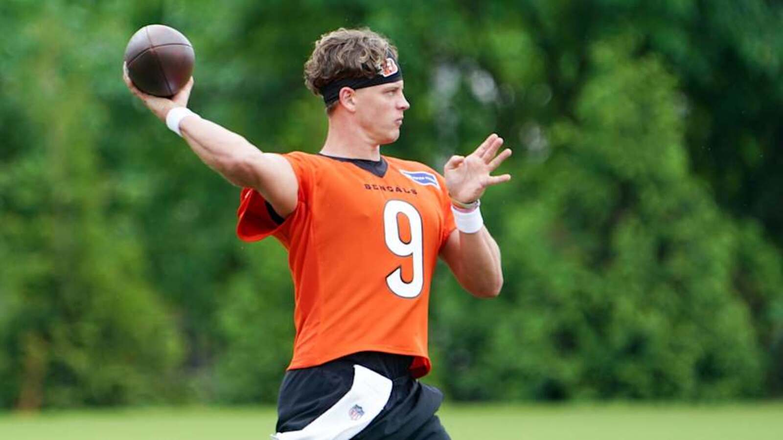 Cincinnati Bengals quarterback Joe Burrow (9) runs through drills during practice, Tuesday, May 13, 2025, at Kettering Health Practice Fields in Downtown Cincinnati. Frank Bowen IV/The Enquirer / USA TODAY NETWORK via Imagn Images Bengals Star Joe Burrow Lets Everyone Know Where His Heart is With Latest Social Media Post Originally posted on Cincinnati Bengals on SI By James Rapien | Last updated May 22, 2025 12:25 PM ET