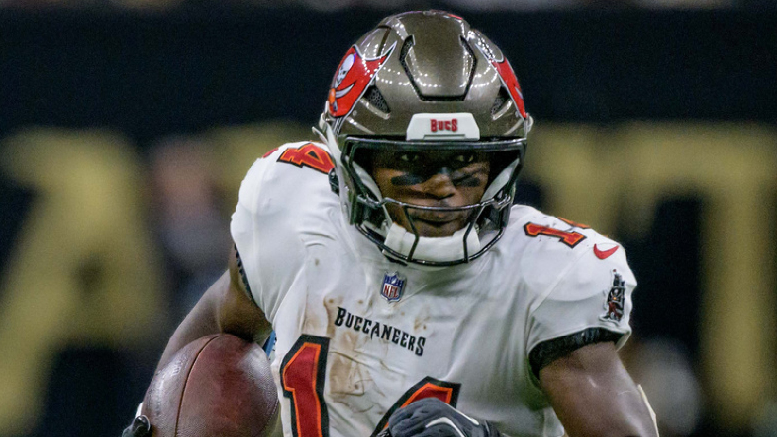https://www.yardbarker.com/media/c/d/cdb01273aed04b46ef2786faacb39df8d1fa7c11/thumb_16x9/key-buccaneers-wr-uncertain-week-1-amid-injury.jpg?v=1