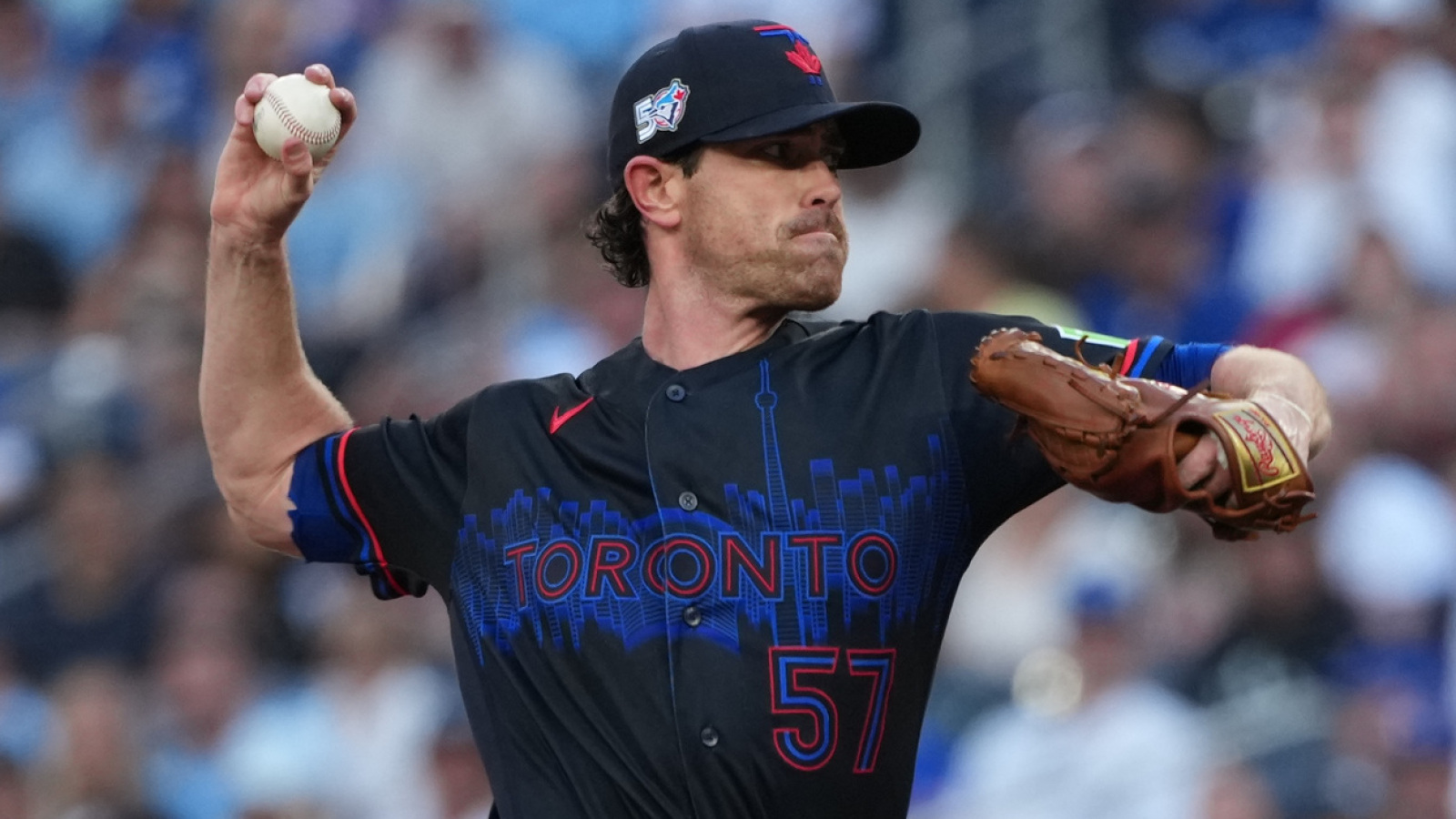 https://www.yardbarker.com/media/c/d/cdb24e61dfc4d7127ed8262bee7270e63de0d8b4/thumb_16x9/injury-woes-creep-again-blue-jays-as-bieber-lands.jpg?v=1