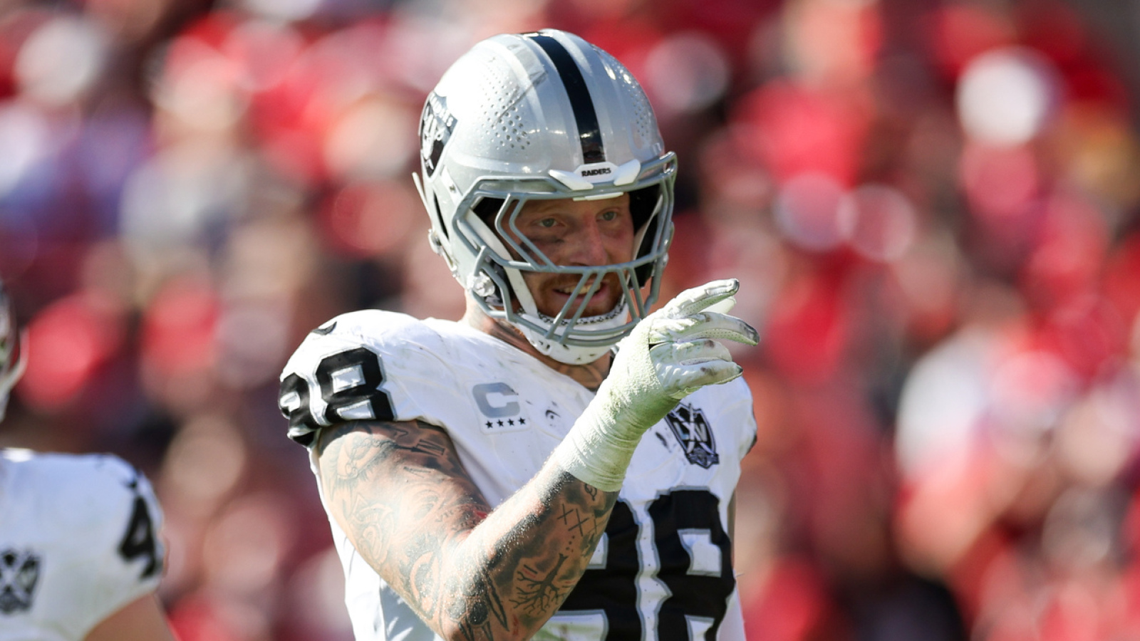 https://www.yardbarker.com/media/c/d/cdbb8f8274f855f5648400a4f3b02d0a9b484c0d/thumb_16x9/maxx-crosby-believes-pete-carroll-turn-raiders.jpg?v=1