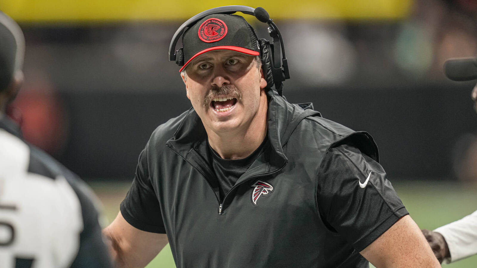 Insider says Steelers are giving rave reviews of Arthur Smith's offense ...