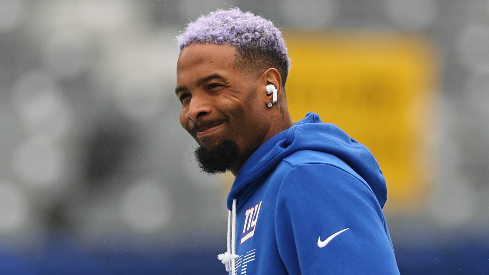 https://www.yardbarker.com/media/c/e/ce01378c40356f0f9535c9a587c9b25400c0f847/thumb_16x9/harbaugh-explains-giants-reunion-beckham-flopped.jpg?v=1