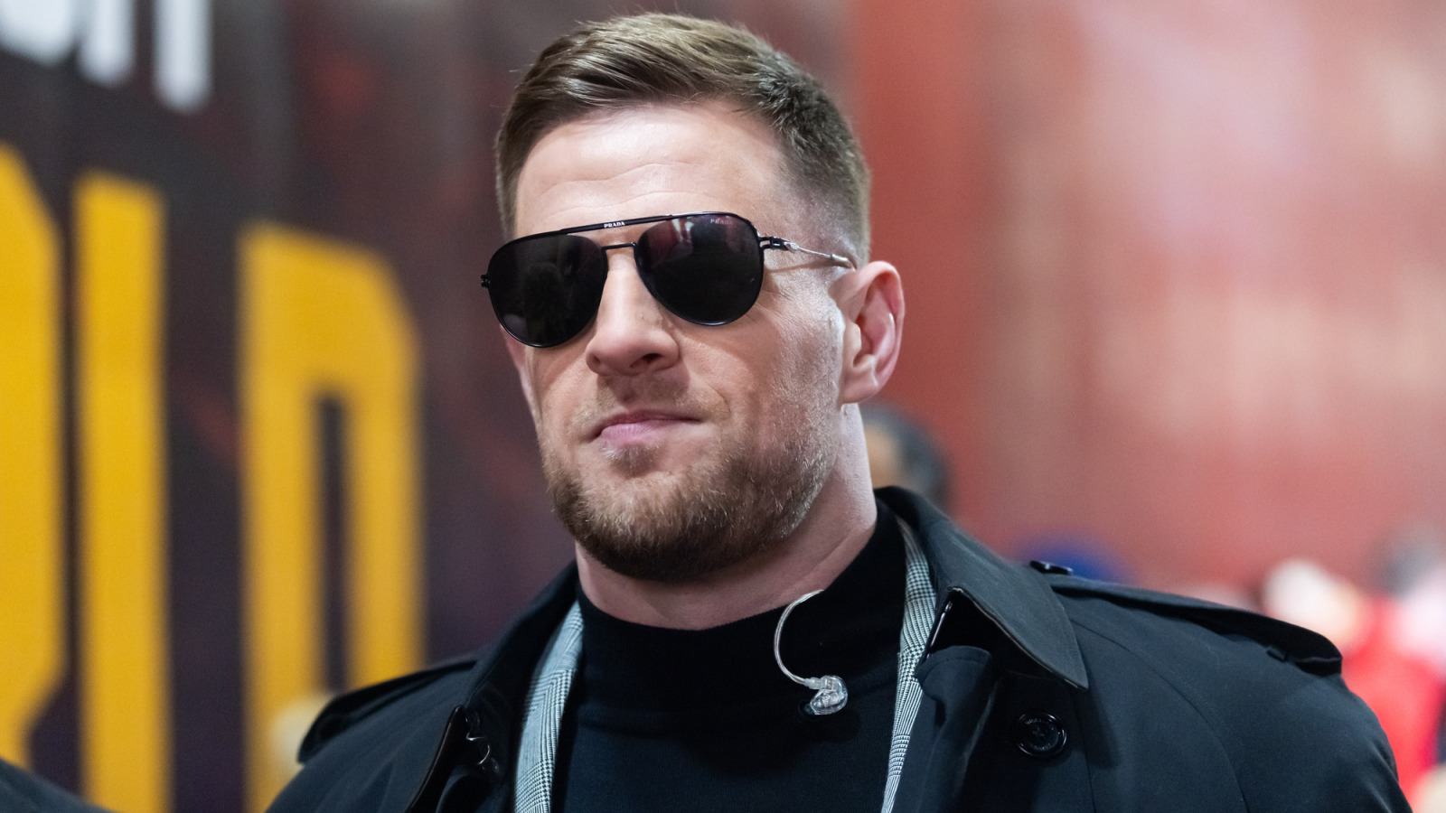 https://www.yardbarker.com/media/c/e/ce112eb5cb248975219653d095ebfcffc53a5854/thumb_16x9/jj-watt-opens-his-special-connection-bengals.jpg?v=1