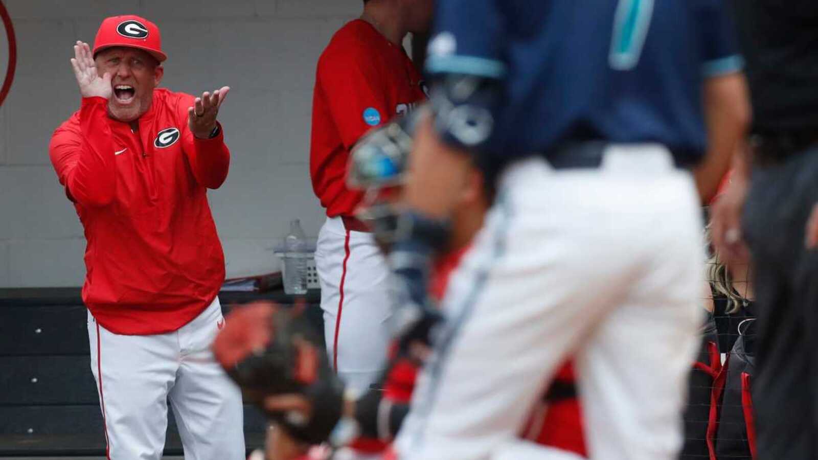 Former LSU Baseball Coach Signs New Extension With SEC Foe | Yardbarker