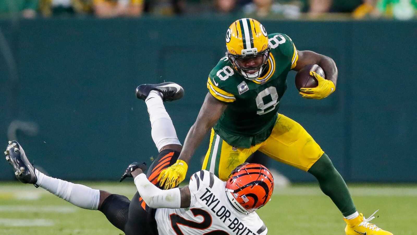 https://www.yardbarker.com/media/c/e/ce667ab12e21c345c8dd97ce751f9970069897fa/thumb_16x9/green-bay-packers-running-back-josh-jacobs-8.jpg?v=1