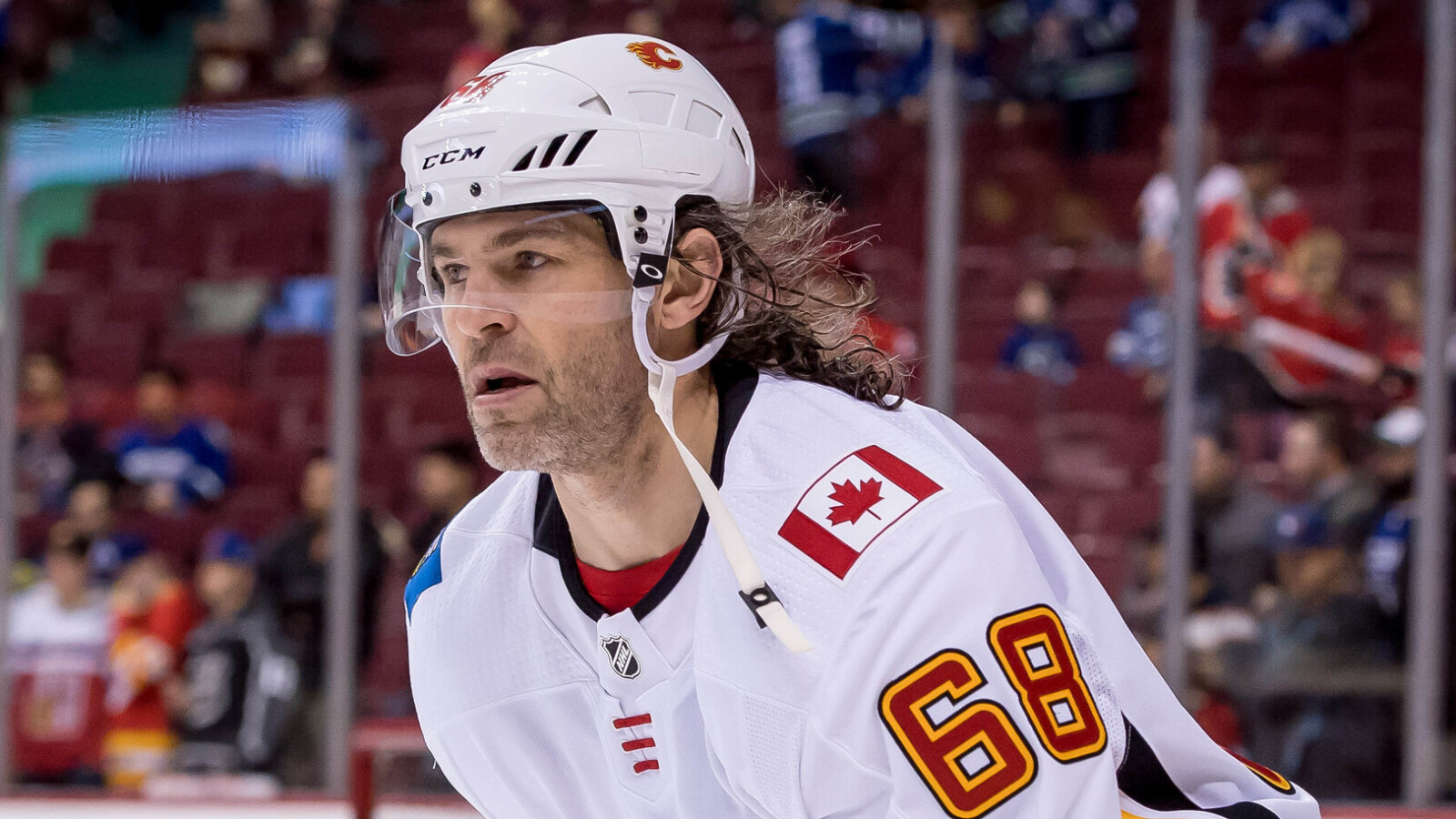 https://www.yardbarker.com/media/c/e/cea0d4af905ad881a146116a36d53fcec4baaeae/thumb_16x9/former-nhl-star-hopes-play-38th-professional.jpg?v=1