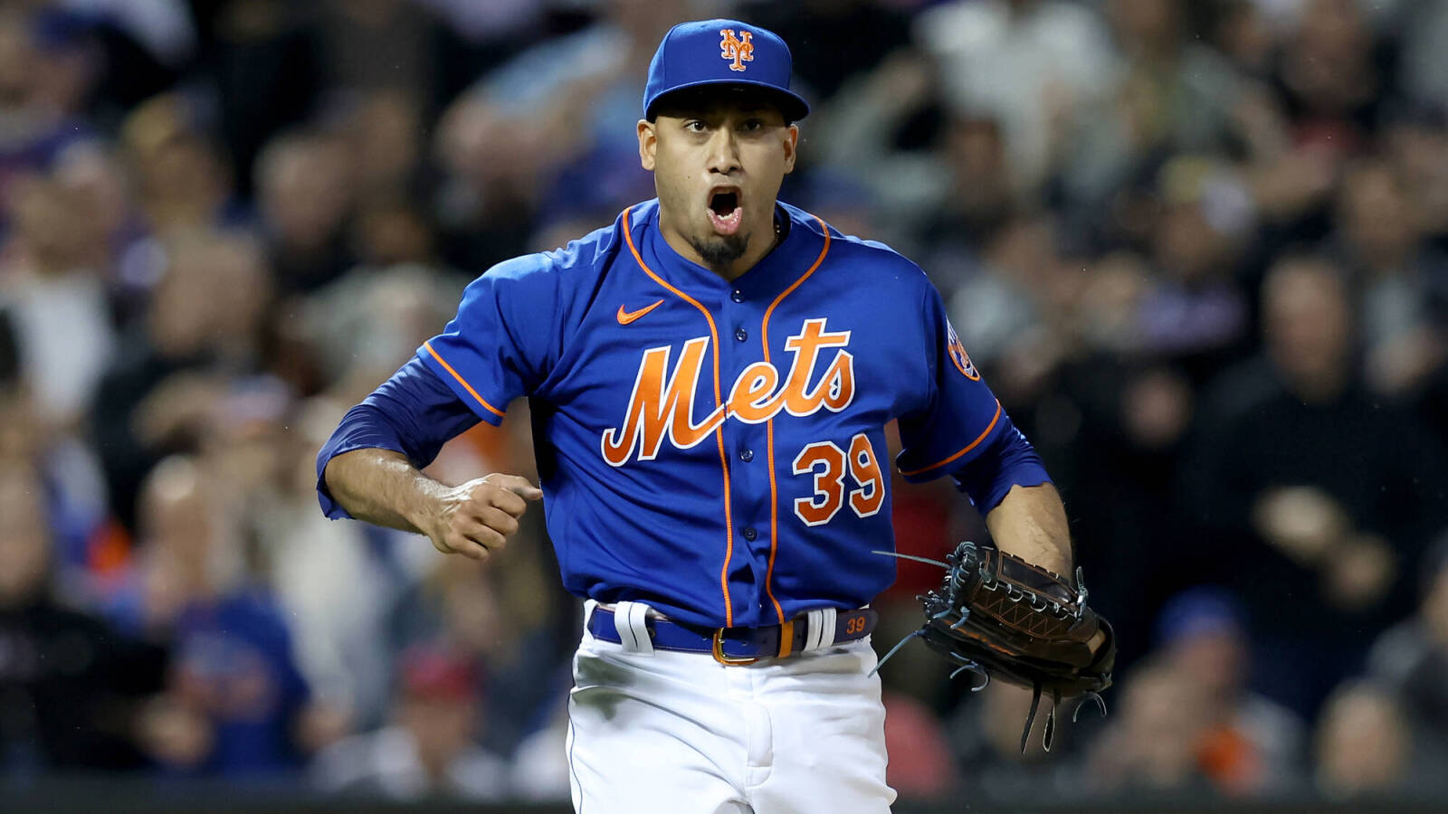 Mets re-sign RHP Edwin Diaz to a five-year, $102M contract - Vimarsana News