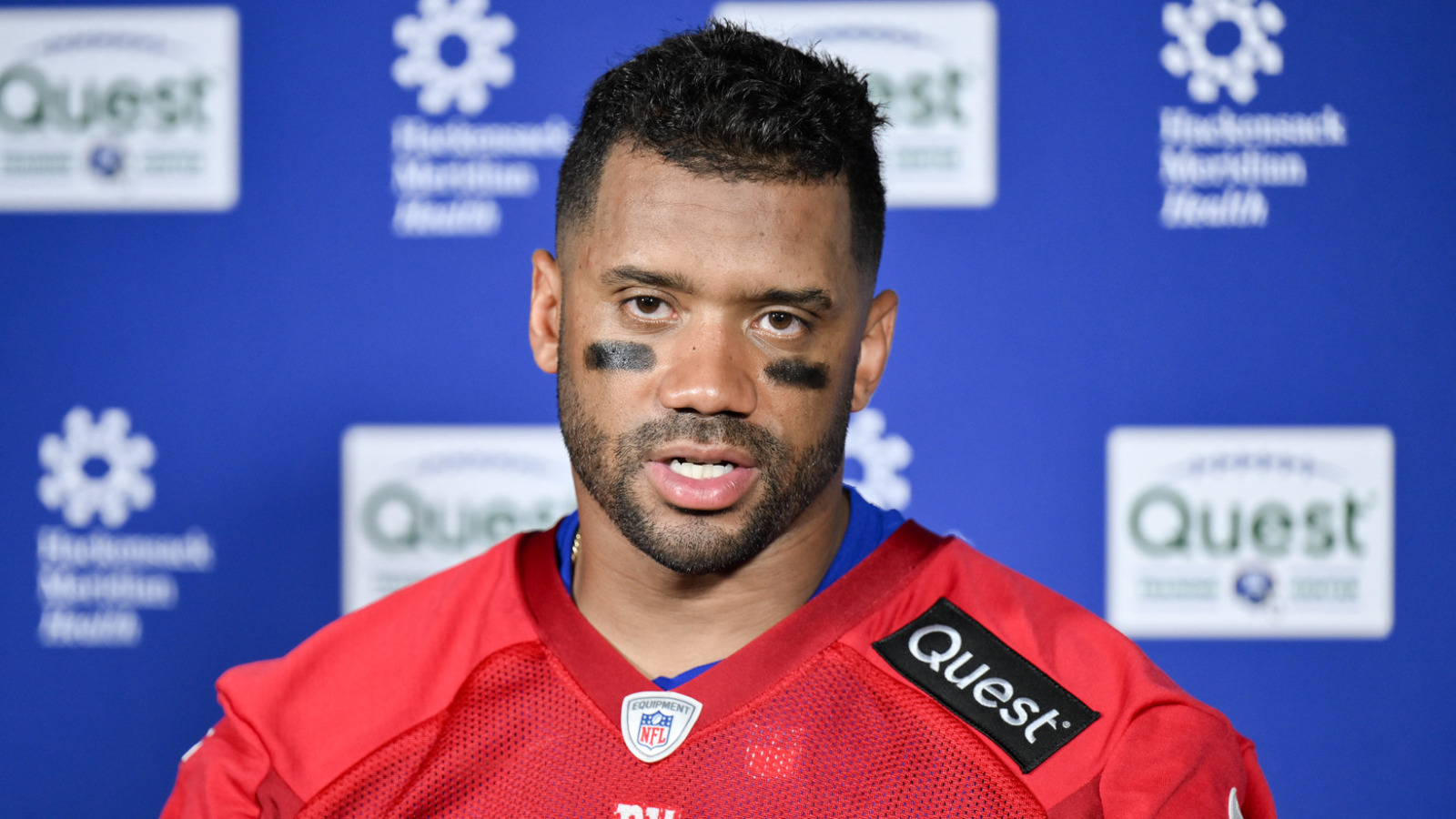 https://www.yardbarker.com/media/c/e/ced1415eec9855300341e023f1728d566ab449ff/thumb_16x9/giants-personnel-preferred-former-1-overall-pick.jpg?v=1