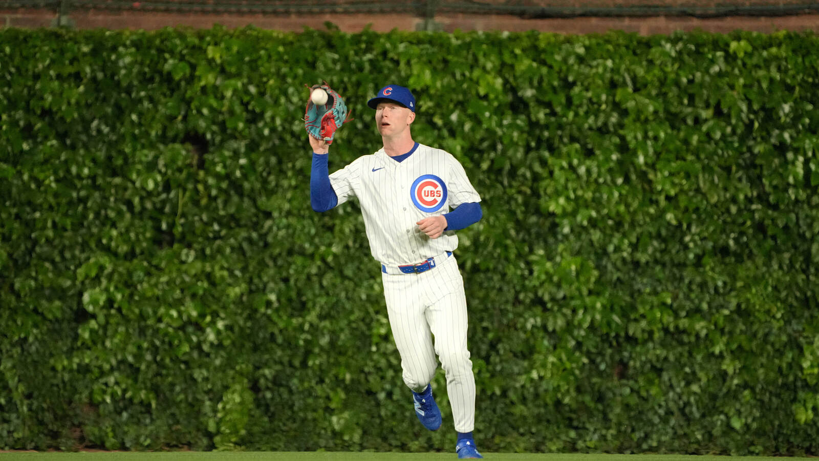 https://www.yardbarker.com/media/c/e/cee38675d8911b0de4fbd99534573347897a19ca/thumb_16x9/18-2026-chicago-illinois-usa-chicago-cubs-center.jpg