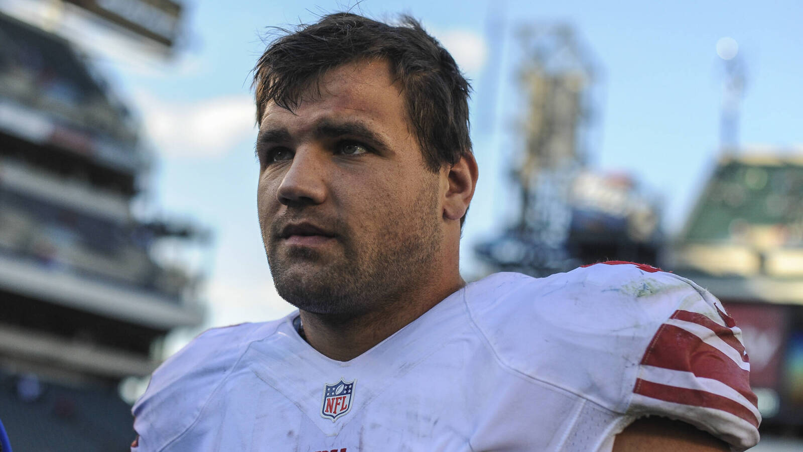 Former 'Madden' cover athlete in hospital after rescuing his kids ...
